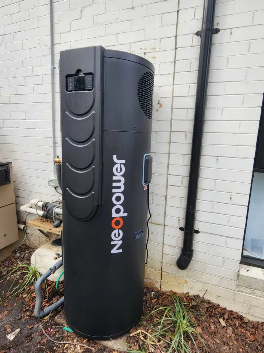 Replacing Gas Storage Tank with Energy Efficient Heat Pump in Preston, VIC