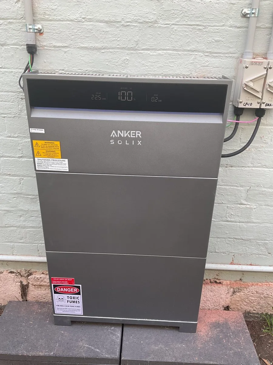 High-Capacity Home Battery Storage with Blackout Protection in Glen Waverley, VIC