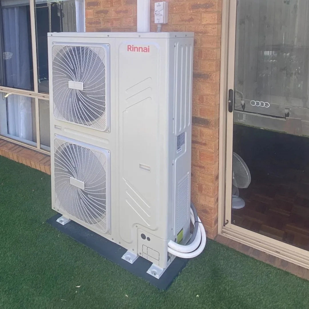 Replacing Ducted Gas Heating with Ducted Reverse Cycle Air Conditioner in Glen Waverley, VIC