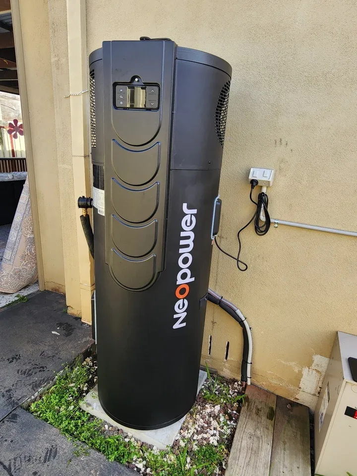 Emerald All-In-One Heat Pump Hot Water Unit in Reservoir, VIC