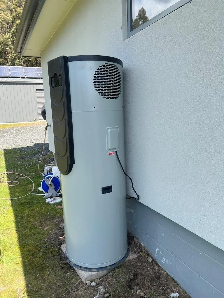 Gas Hot Water to 270L Heat Pump Replacement in Craigieburn, VIC