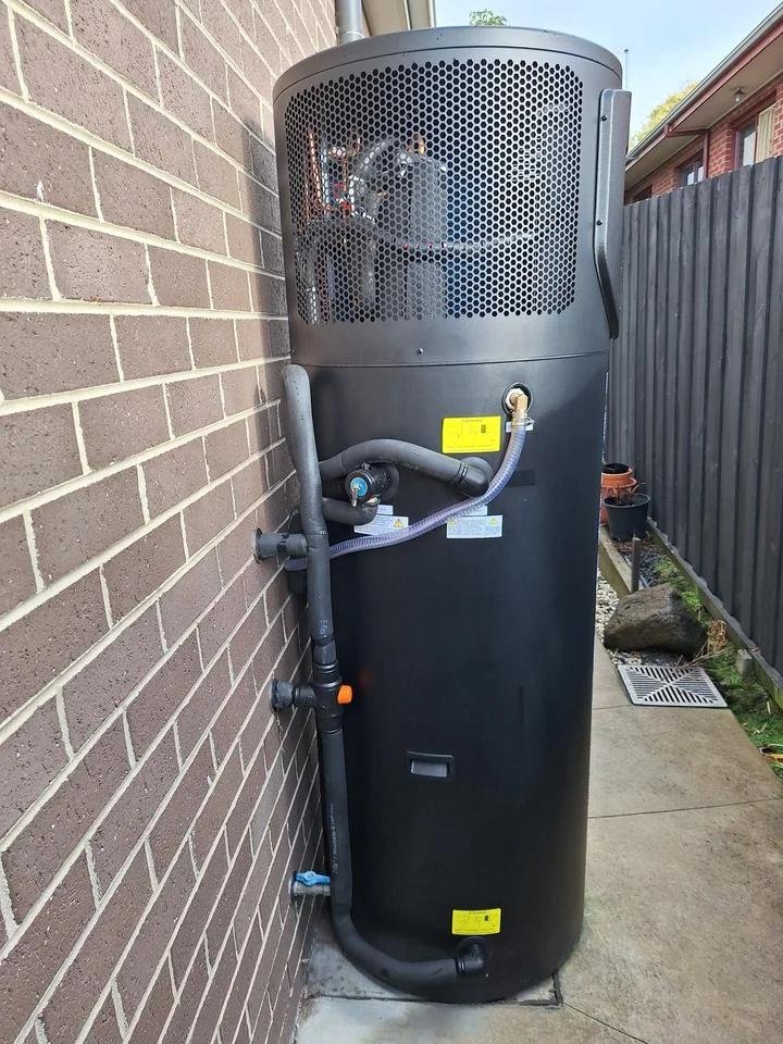 Replacing Gas Hot Water Unit with Smart Heat Pump in Tarneit, VIC